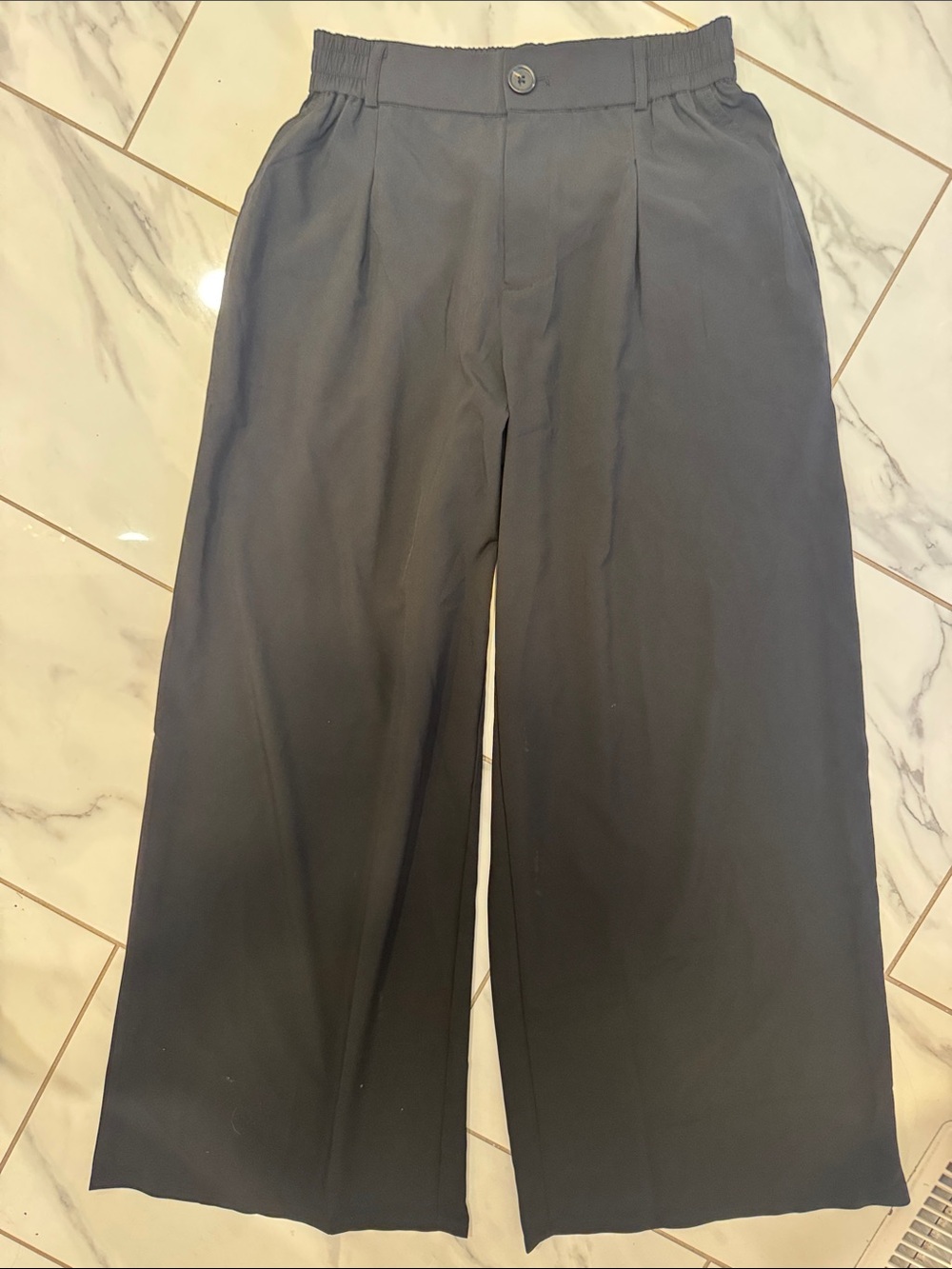 ZYIA Wide Leg Pants in Black
